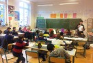 Les élèves français peuvent, sous certaines conditions, bénéficier de bourses pour leur scolarité dans un établissement du réseau à l'étranger (ici, l'école Voltaire de Berlin ).