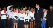 Le président de la République rencontre des élèves du lycée français de Kinshasa lors du Sommet de la Francophonie