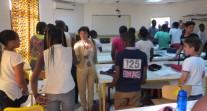 Le Lycée français de Malabo reçoit la visite de la secrétaire d’État au Développement et à la Francophonie