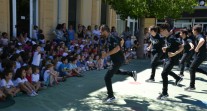 Spectacle de break dance à l’école maternelle de Barcelone