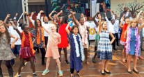 50 ans de l'école française de Kampala : danse