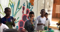 Africa 2020 : réalisation d'un fresque au lycée français La Fontaine à Niamey (Niger) 