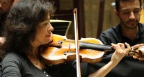 Répétition de l'Orchestre philharmonique de Radio France : Mireille Jardon au violon