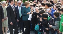 Visite d'Angela Merkel au Lycée français de Berlin : accueil enthousiaste