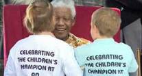 Nelson Mandela fêtait ses 90 ans au lycée français de Johannesburg