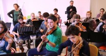 Orchestre des lycées français du monde (saison II) : regards en coulisses
