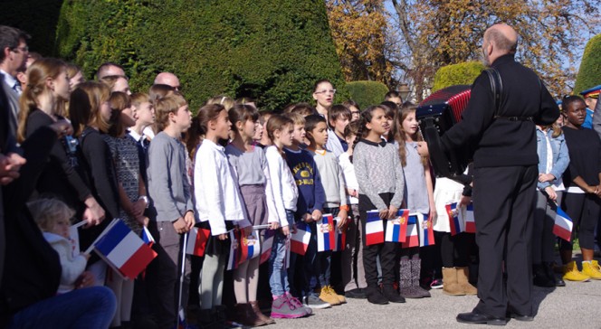 Visite du Premier ministre à Belgrade: la chorale de l&#039;École française