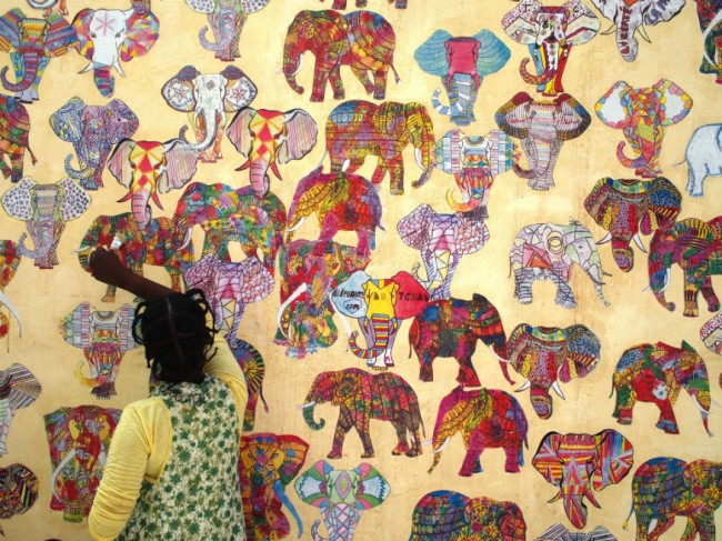 Exposition &quot;Art urbain par les lycées français du monde&quot; : La marche des éléphants