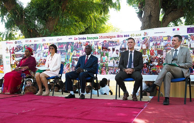 40 ans du lycée français Montaigne au Tchad : tribune officielle