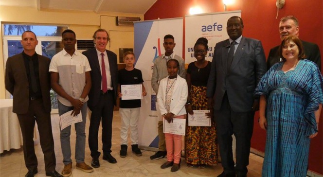 Ambassadeurs en herbe 2017 : à Dakar, soutien de l&#039;ambassadeur de France aux élèves d&#039;Afrique centrale et occidentale qualifiés