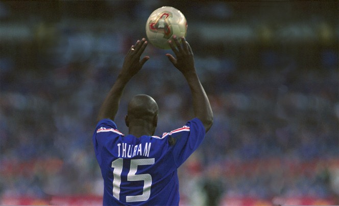 Lilian Thuram, porteur du numéro 15 dans l&#039;équipe de France