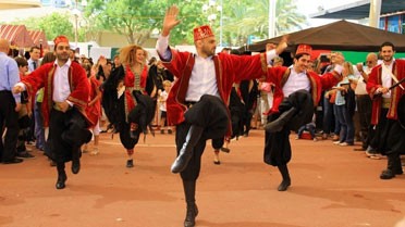 Danses traditionnelles arabes.
