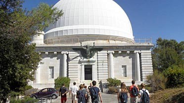 L'observatoire de la Côte d'Azur, au sommet du mont Gros