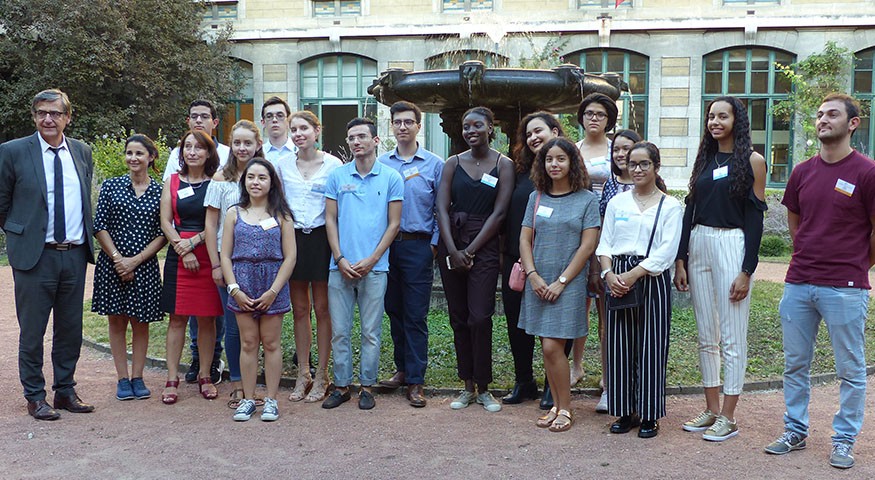 Photo de groupe des lauréats à Lyon