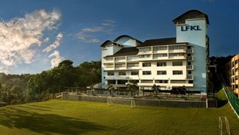 Le lycée français de Kuala Lumpur en 2012, avant les construct