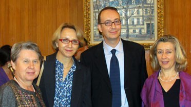 Mme Cerisier-ben Guiga, Mme Descôtes, M. Séguéla, Mme Conway-Mouret