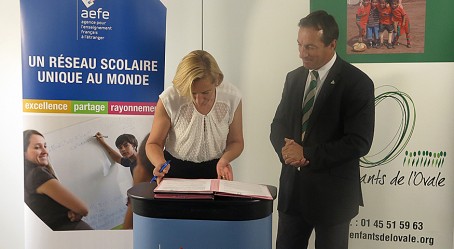 Hélène Farnaud-Defromont, signataire